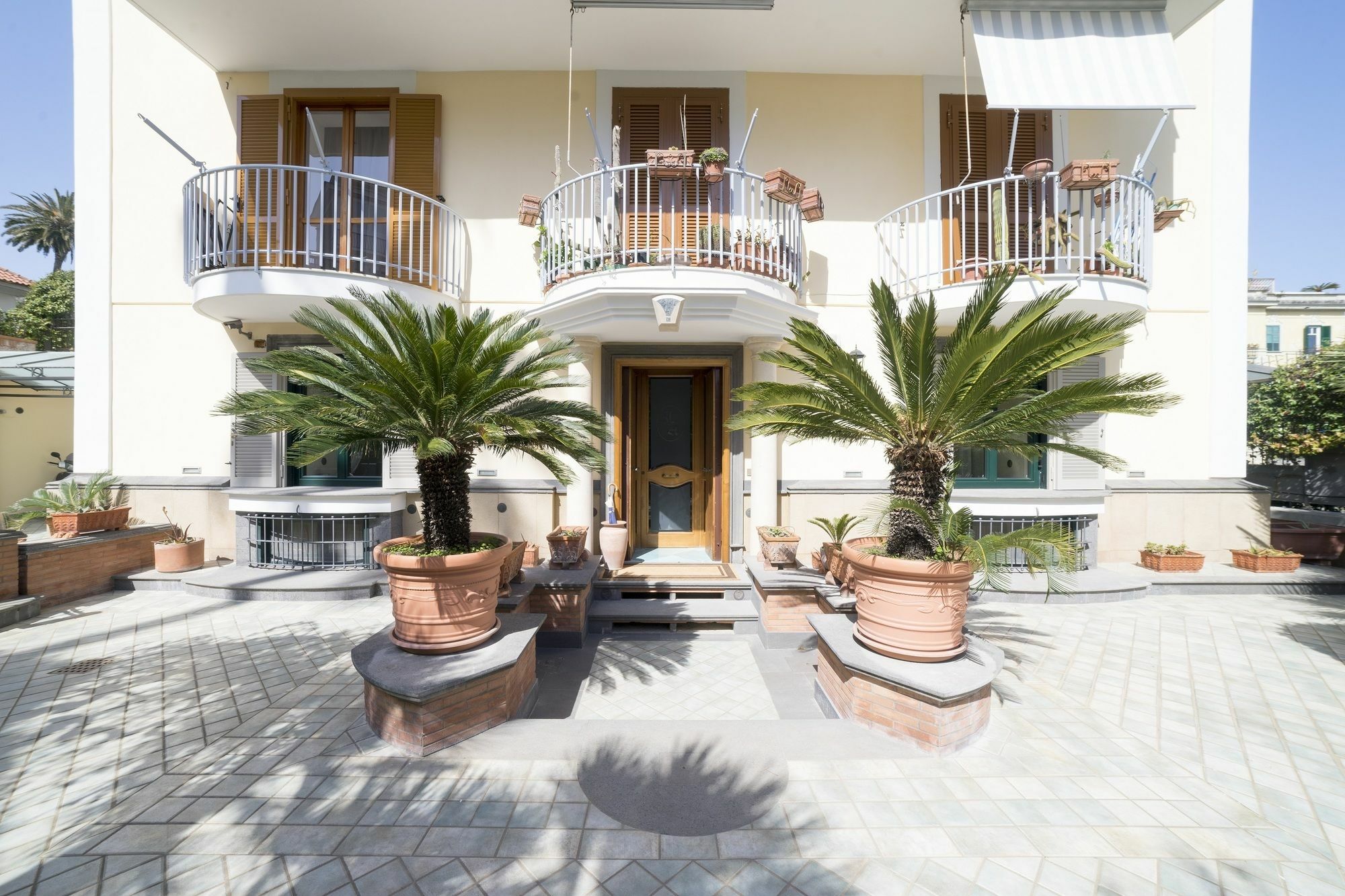 B&B 'O Sole Mio! Naples Exterior photo