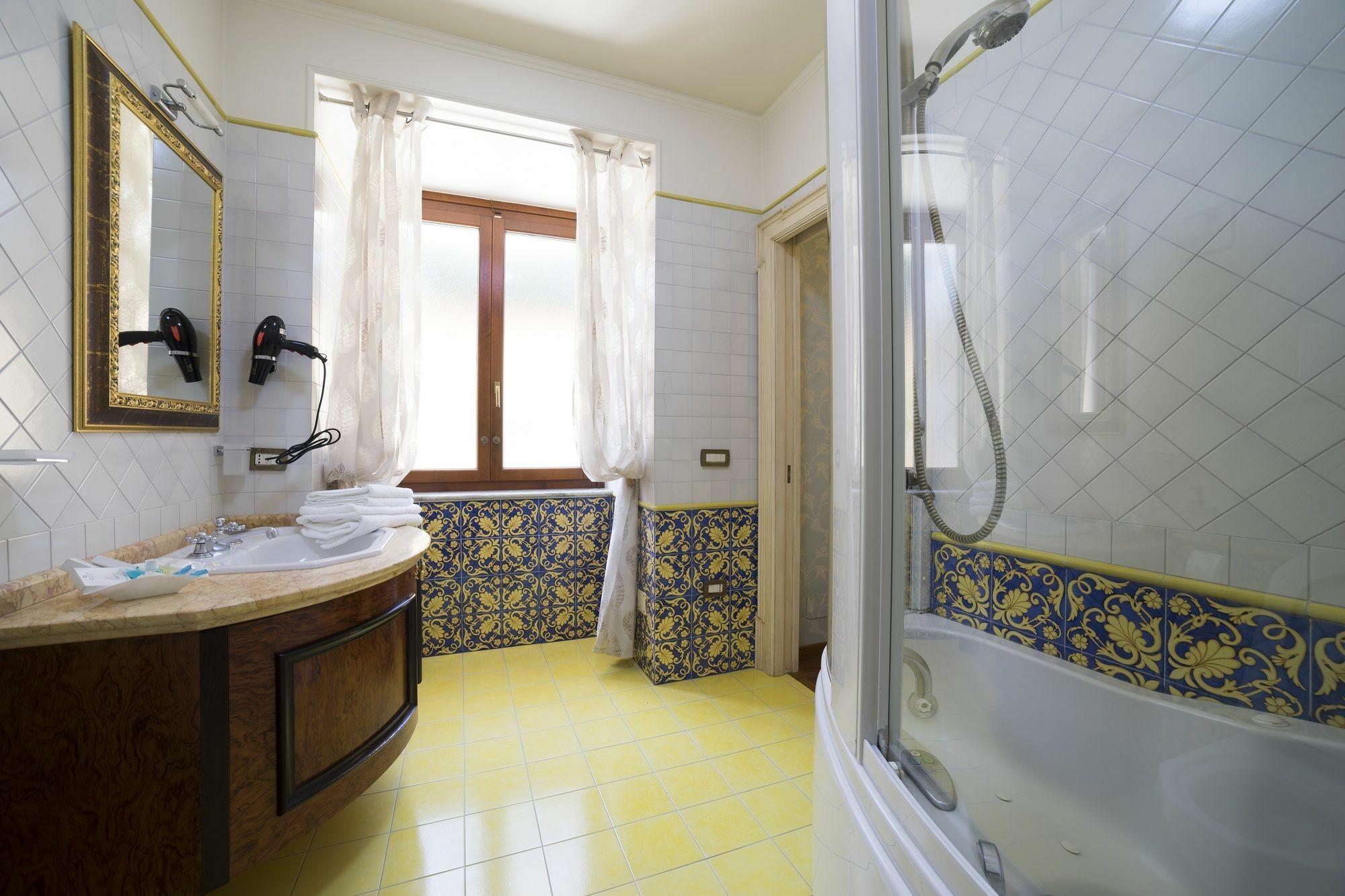 B&B 'O Sole Mio! Naples Exterior photo