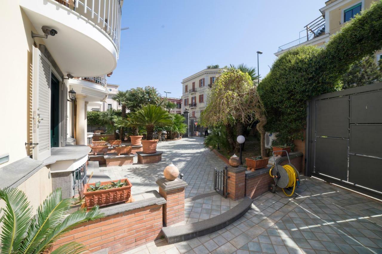 B&B 'O Sole Mio! Naples Exterior photo